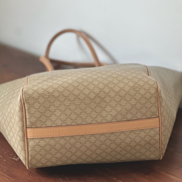 Authenticated Y2K Celine Neutral Carryall Tote - Picture 6 of 16